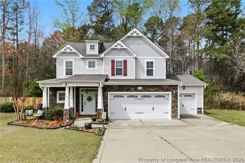 35 Nutmeg Cir, Spring Lake, NC 28390
