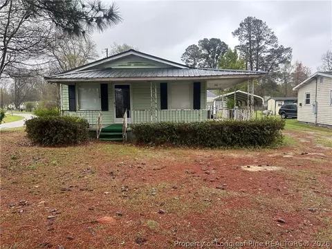 118 Martin Luther King Jr Blvd, Clinton, NC 28328