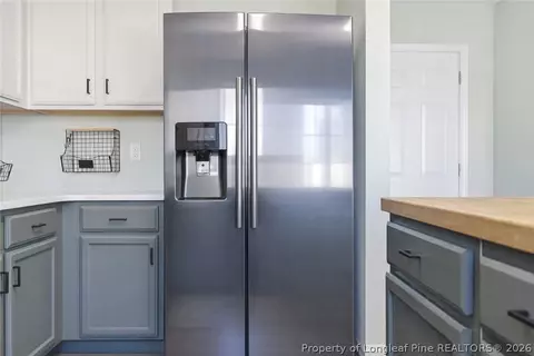 Kitchen - 334 Crane Way, Bunnlevel, NC 28323 photo 4 of 5