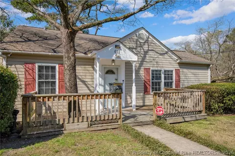 611 Glenville Ave, Fayetteville, NC 28303