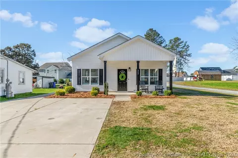 323 W Wooddall St, Benson, NC 27504