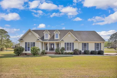 73 Timberlake Dr, Clinton, NC 28328