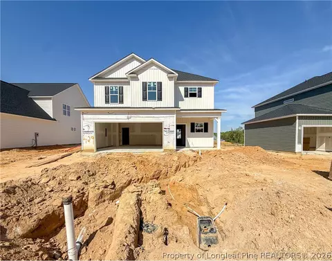 821 Union St, Raeford, NC 28376