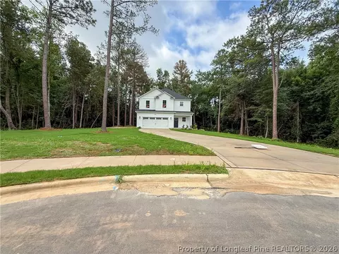 5401 Tall Timbers Dr, Fayetteville, NC 28311