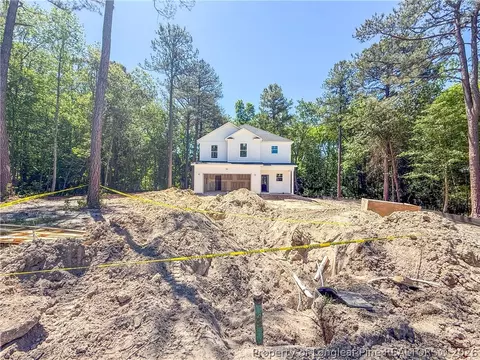 5401 Tall Timbers Dr, Fayetteville, NC 28311
