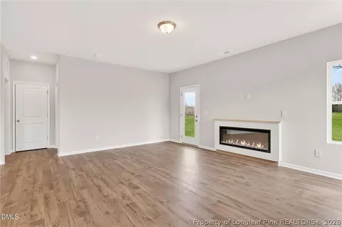 Living - 103 Rubyfield Ct, Fremont, NC 27830 photo 3 of 3