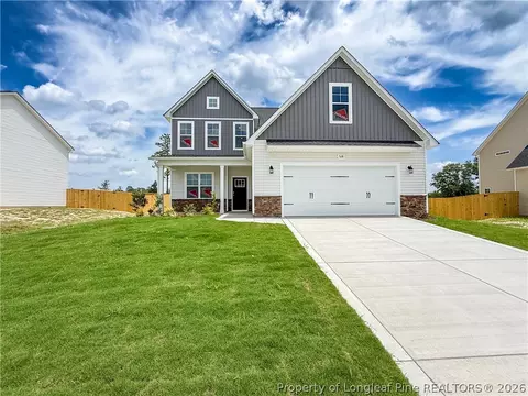 528 Ashley Heights Dr, Aberdeen, NC 28315