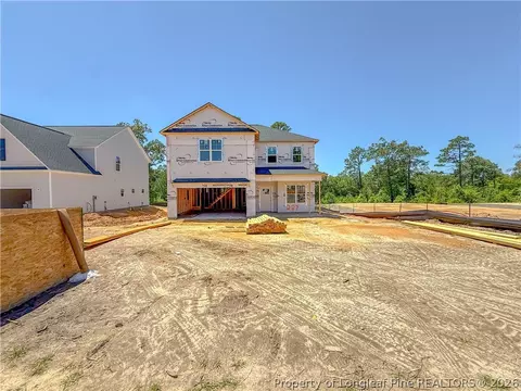 352 Brickendon Ln, Raeford, NC 28376