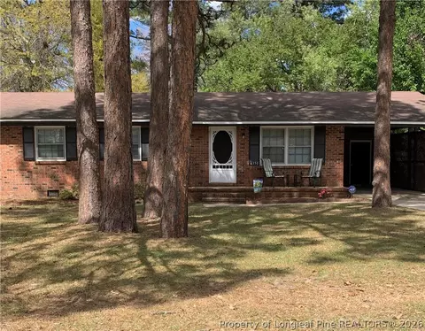 6350 Rockford Dr, Fayetteville, NC 28304