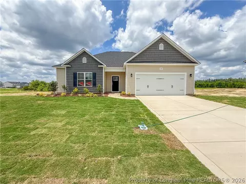 322 Ashley Heights Dr, Aberdeen, NC 28315