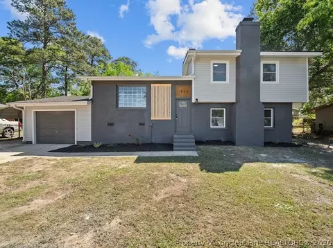 1813 Cawdor Dr, Fayetteville, NC 28304
