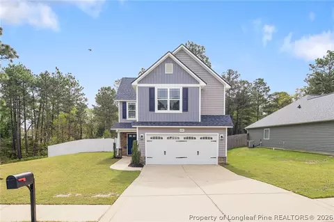 292 English Oak Dr, Bunnlevel, NC 28323