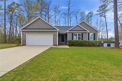 318 Coleridge Dr, Dunn, NC 28334