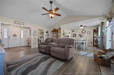 Entry Way - 20 Turkey Oak Cir, Bunnlevel, NC 28323 photo 4 of 8