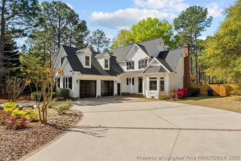 180 Rountree Ln, Southern Pines, NC 28387