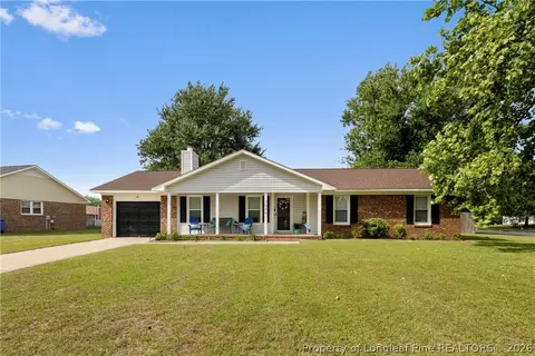 7686 Beverly Dr, Fayetteville, NC 28314