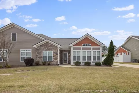 231 Nandina Ct, Fayetteville, NC 28311