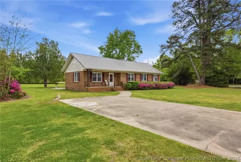 Exterior - 113 N Third St, Dublin, NC 28332 photo 1 of 8