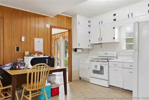 Kitchen - 113 N Third St, Dublin, NC 28332 photo 1 of 3