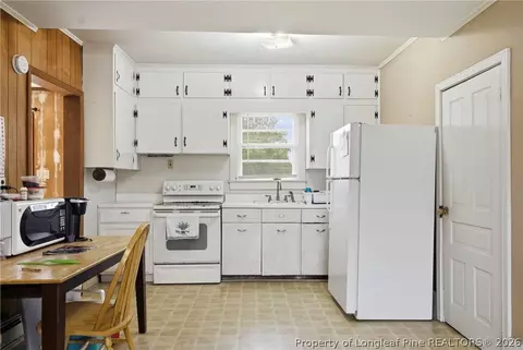 Kitchen - 113 N Third St, Dublin, NC 28332 photo 1 of 3