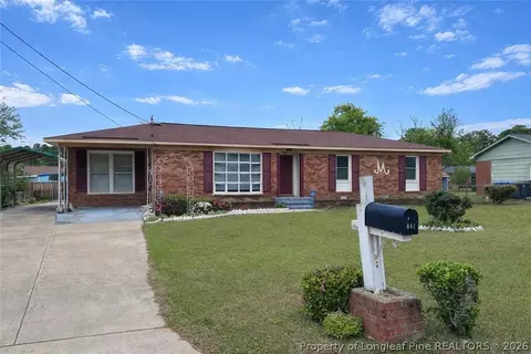 841 Fresno Dr, Fayetteville, NC 28303