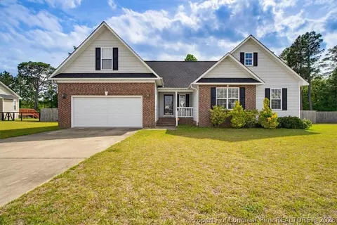 332 Wood Valley Ln, Raeford, NC 28376
