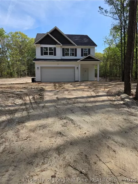 149 Sandalwood Dr, Spring Lake, NC 28390