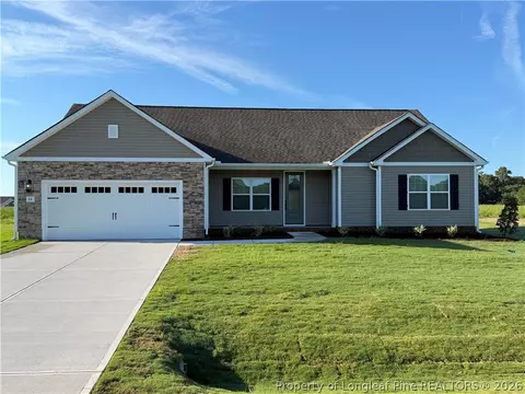 44 Teepee Dr, Lillington, NC 27546