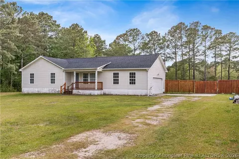 102 Barrington Ct, Maple Hill, NC 28454