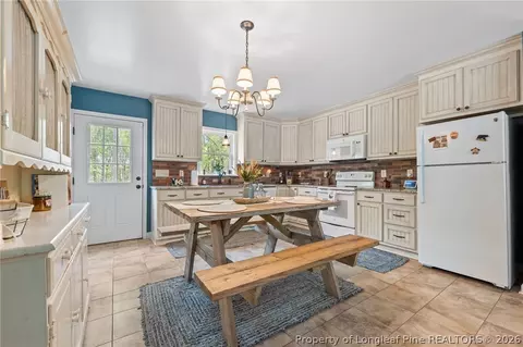 Kitchen - 186 Lewis Brown Rd, Bennett, NC 27208 photo 2 of 4