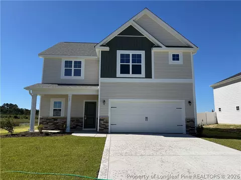 561 Ashley Heights Dr, Aberdeen, NC 28315