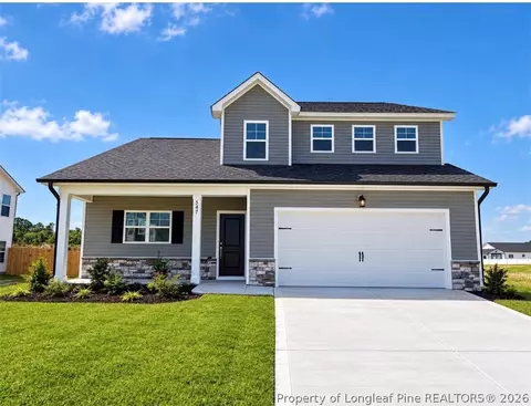 547 Ashley Heights Dr, Aberdeen, NC 28315