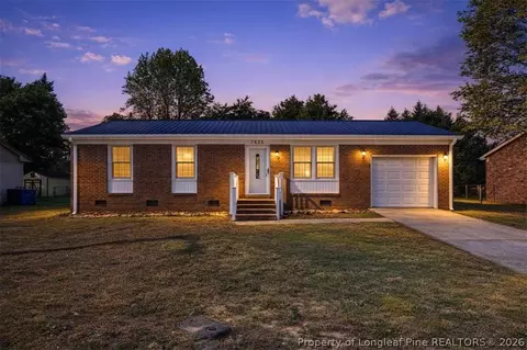 7425 Ryan St, Fayetteville, NC 28314