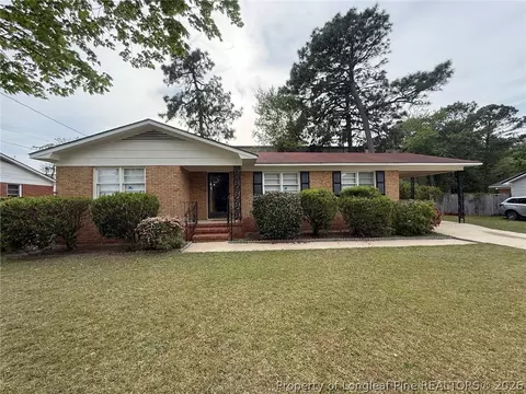 2616 Phoenician Dr, Fayetteville, NC 28306