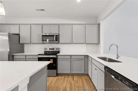 Kitchen - 33 Cornelia Xing, Cameron, NC 28326 photo 2 of 2