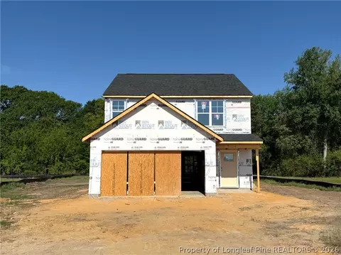 97 Coachman Ln, Autryville, NC 28318