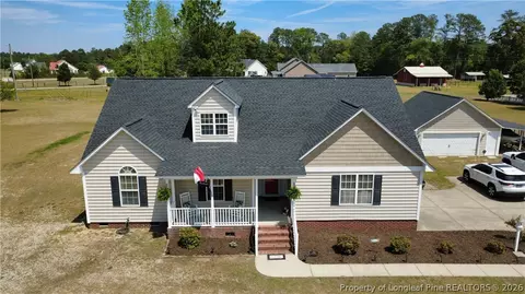 5721 Royal Farms Rd, Wade, NC 28395