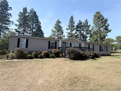 385 Papoose Trl, Lillington, NC 27546