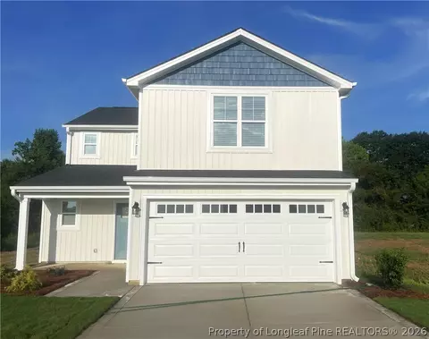 81 Coachman Ln, Autryville, NC 28318