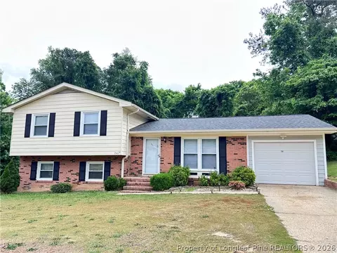 7301 Ryan St, Fayetteville, NC 28314