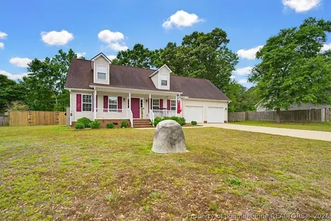 1005 Harvest Grove Ct, Hope Mills, NC 28348