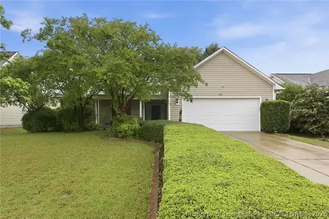 1235 Chimney Swift Dr, Fayetteville, NC 28306