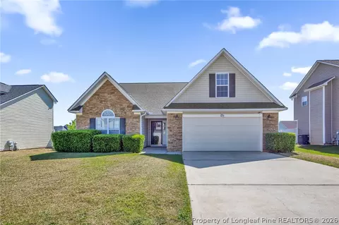 189 Bennington Dr, Raeford, NC 28376
