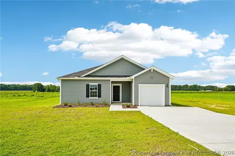 102 Hayes Dr, Pikeville, NC 27863