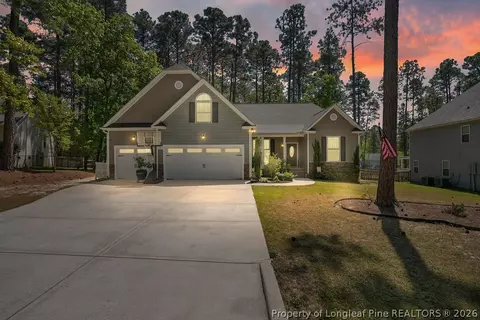 77 Sherwood Ln, Sanford, NC 27332