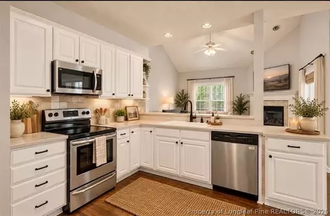Kitchen - 1316 Devonshire Trl, Aberdeen, NC 28315 photo 2 of 3