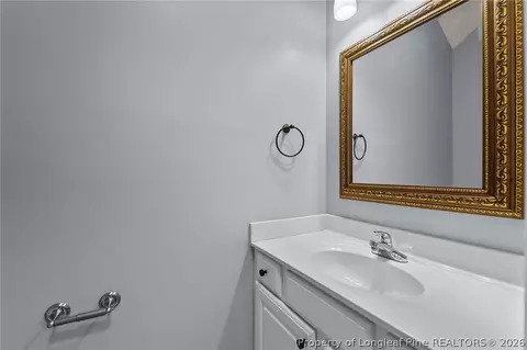 Bath - 1316 Devonshire Trl, Aberdeen, NC 28315 photo 1 of 5