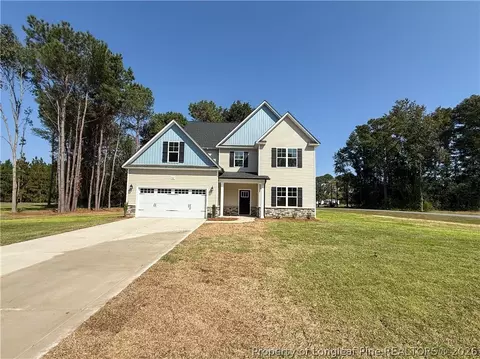 3807 Hatteras Dr, Eastover, NC 28312