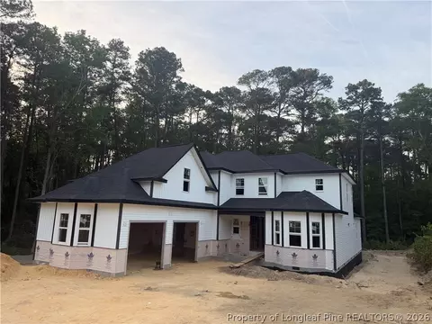 995 E Central Ave, Raeford, NC 28376