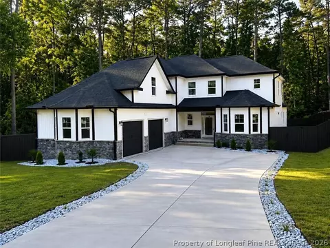 995 E Central Ave, Raeford, NC 28376
